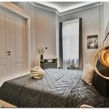 Central Comfy Home Holiday home *